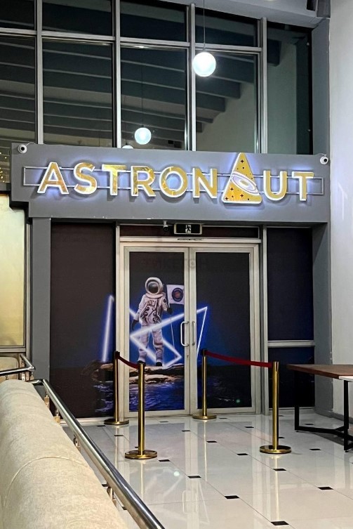 Astronaut Bar